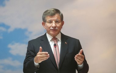 Davutoğlu FETÖ ile MHP’nin aynı yöntemle iktidara geldiğini söyledi