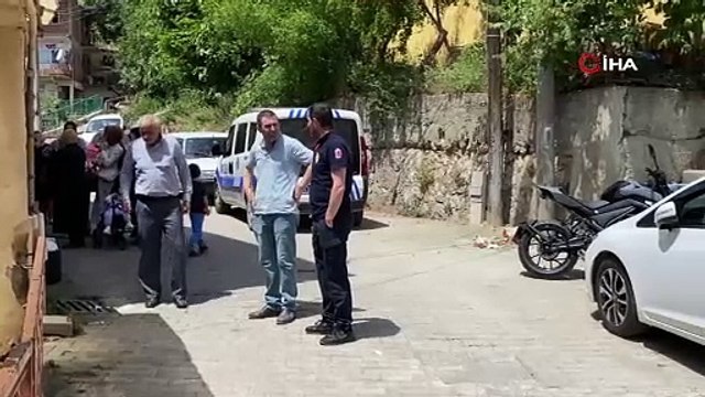 Kötü koku ihbarı yapılan dairede cansız bedeni bulundu