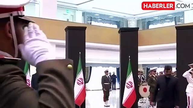 Cumhurbaşkanı Yardımcısı Cevdet Yılmaz ve Dışişleri Bakanı Hakan Fidan İran Cumhurbaşkanı İbrahim Reisi için taziye merasimine katıldı