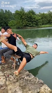 A Funny Story of Chinese friends ~ mini wood toy-woodworking art skill wood / hand Crafts/ #shorts