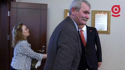 Özgür Özel, DİSK Emekli-Sen Başkanı Cengiz Yavuz ile görüştü