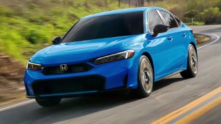 Honda Civic 2025: Renovação Estética e Performance Aprimorada