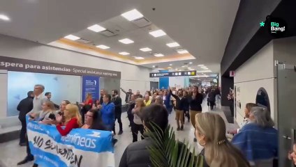 Protestas en Aeroparque en contra de la privatización de Aerolíneas Argentinas