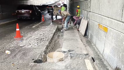 Realizan trabajos en la alcantarilla del paso a desnivel de la avenida 27 de Febrero con Núñez de Cáceres
