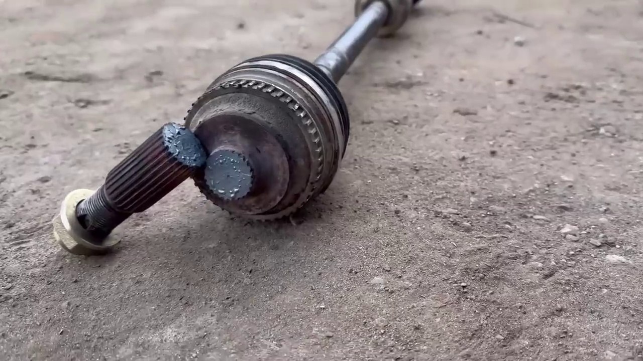 How to Truck wheel broken rear axle repair a amazing idea _ Toyota broken cv axles rebuild repair