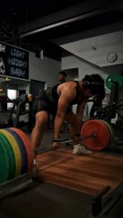 Sumo vs Conventional Deadlift Comparison 🏋️‍♂️