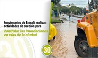 Funcionarios de Emcali realizan actividades de succión para controlar las inundaciones en vías de la ciudad