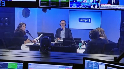 Macron arrive en Nouvelle-Calédonie où il vise le retour à «la paix» et au «dialogue»