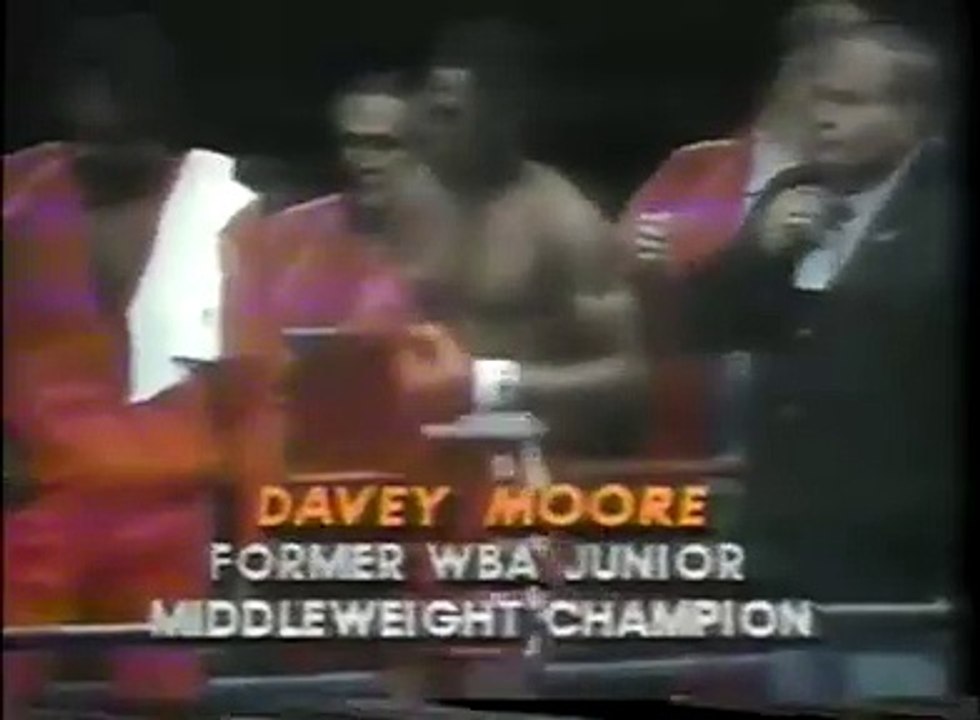 Davey Moore vs Wilfred Benitez