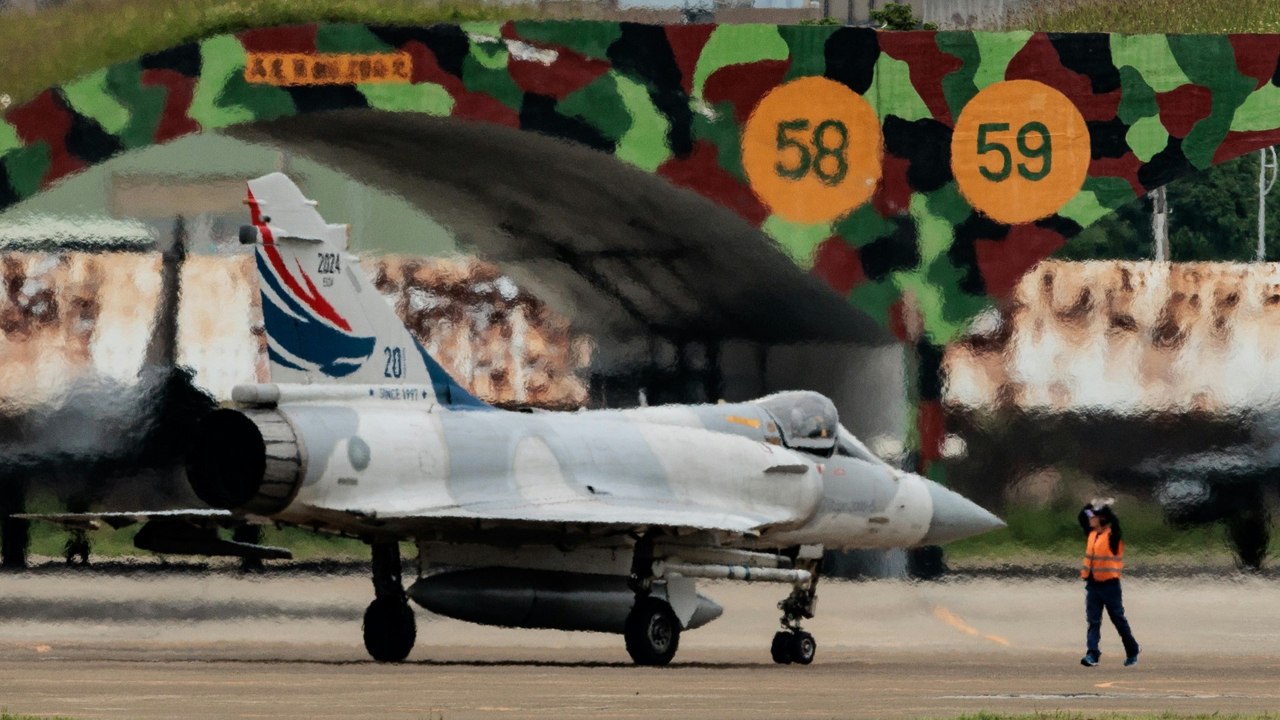 China hält Militärübungen rund um Taiwan ab