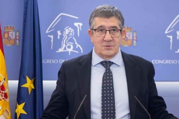 Patxi López se pone camorrista en rueda de prensa en otra batalla de su guerra personal contra un periodista