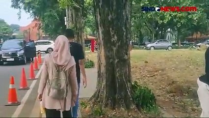 Download Video: Taman Mini Indonesia Indah  Ramai Pengunjung di Libur Panjang Waisak