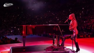 Girl On Fire (Live) - Alicia Keys