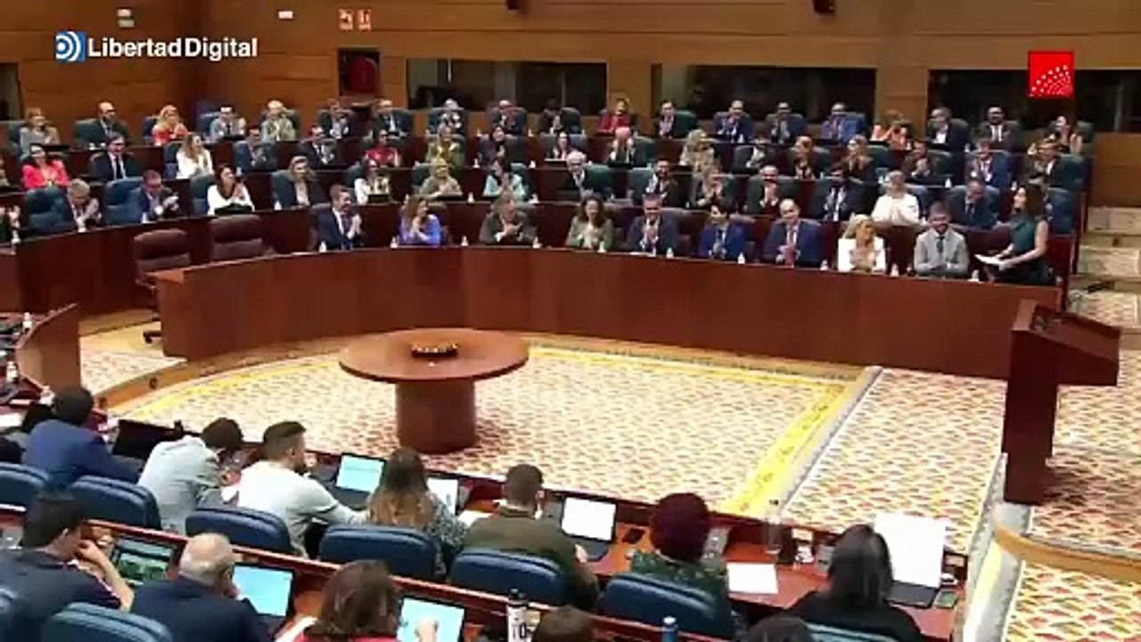 Ayuso enumera los insultos y las mentiras de la izquierda: "No me gusta la fruta, me encanta"