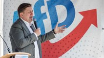 Trotz Auftrittsverbot und anderer Skandale: Maximilian Krah (AfD) muss dennoch nicht am Hungertuch nagen