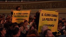 Salvini contestato da Greenpeace: 