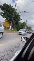 Motociclista fica ferida após queda de veículo em Maceió