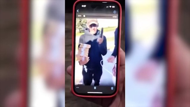 El video de Emanuel Reynoso con fajos de billetes y un arma en Córdoba