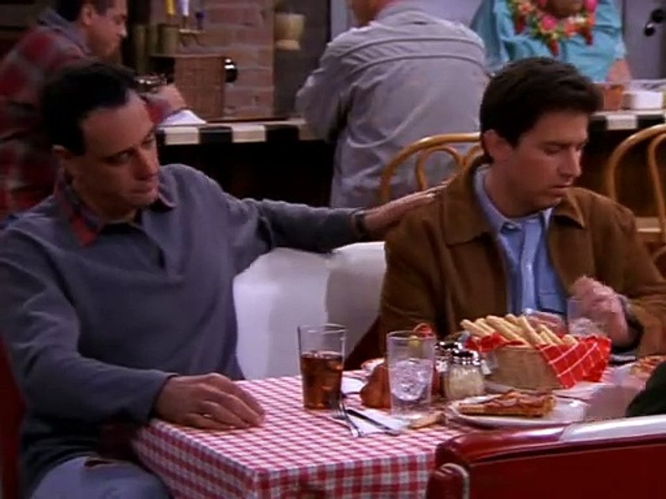 Alle lieben Raymond S03E06-Frankensteins Geschenk