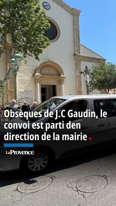 Obsèques de J.C Gaudin : le convoi est parti de Mazargues en direction de la mairie