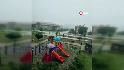 Bursa'nın bu ilçesini dolu ve sağanak vurdu