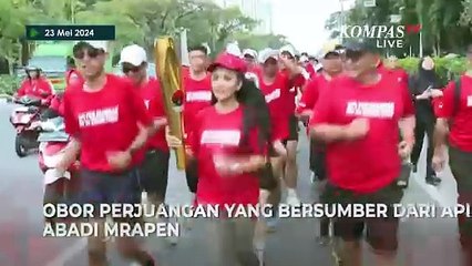 Momen Krisdayanti Ikut Hasto Lari Bawa Obor Api Abadi Rakernas PDIP