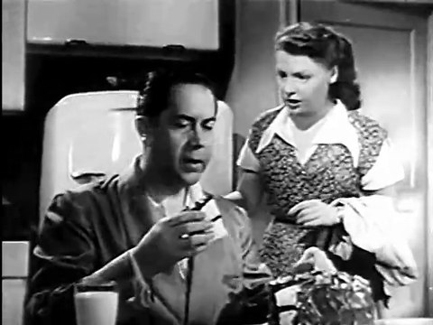 1961 Betty Crocker cake TV commercial - DADDY having a late night snack