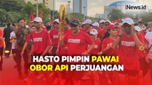 Hasto Kristiyanto Pimpin Pawai Obor Api Perjuangan Jelang Rakernas PDIP