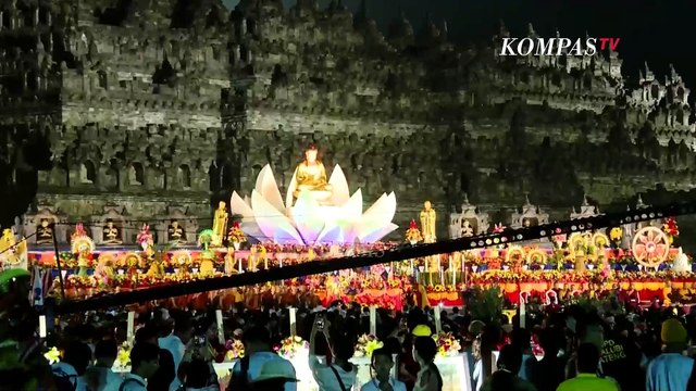 [FULL] Indahnya Momen Magis Pelepasan Lampion Perayaan Waisak di Candi Borobudur