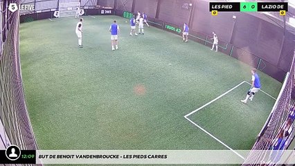 But de Benoit VANDENBROUCKE - LES PIEDS CARRES
