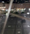 Scala il Duomo di Milano per farsi un selfie con la Madonnina: il video