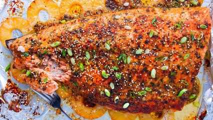 Transform Your Salmon with Pineapple: Delicious Baked Salmon Recipe in Under an Hour 🍍