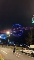 Сатурн из беспилотников в китайском городе Ченду