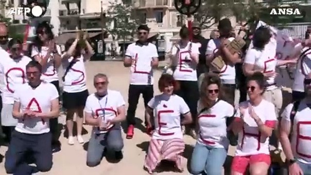 Cannes, nuova protesta dei lavoratori precari dello spettacolo