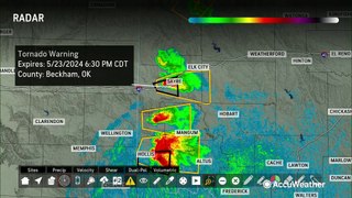 AccuWeather broadcasts live as rotating wall cloud swirls over I-40 in Oklahoma