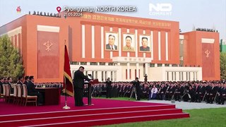 به نمایش درآمدن عکس بزرگ رهبر کره شمالی در کنار تصاویر پدر و پدربزرگش برای اولین بار