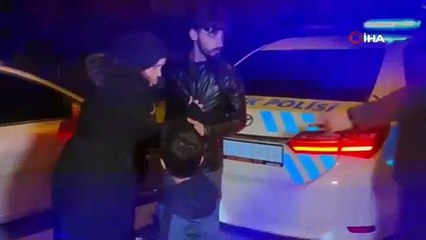 Edirne'de "dur" ihtarına uymayan otomobilin içinden 17 kişi çıktı