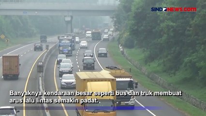 Download Video: Arus Lalu Lintas di Tol Cipularang Padat  pada Libur Panjang Waisak