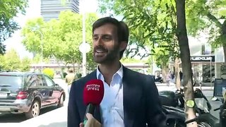 La reveladora actitud de Enrique Solís cuando le hacen las preguntas más sonrojantes tras su ruptura con Vicky Martín Berrocal