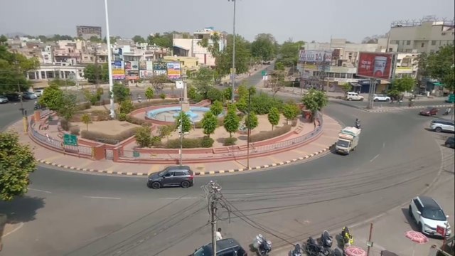 सड़कों व बाजारों में सन्नाटा पसरा, नौपता कल से शुरू