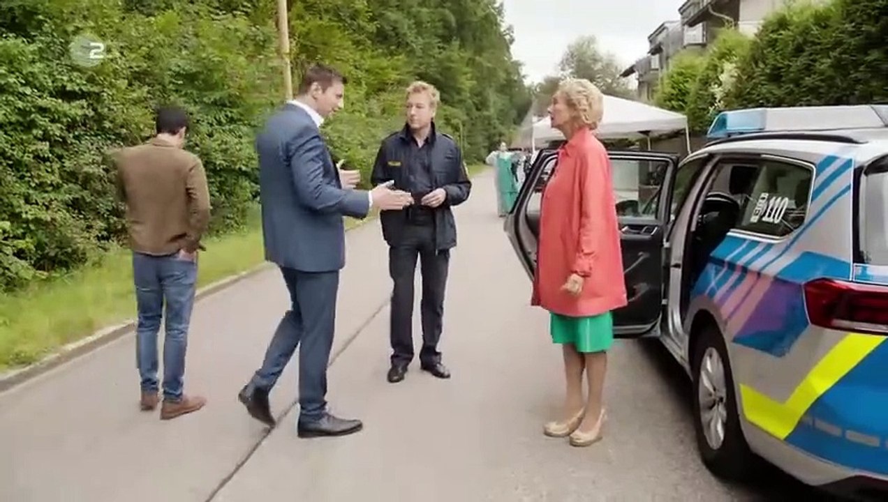 Die Rosenheim-Cops Staffel 21 Folge 26 (508) Es liegt was in der Luft