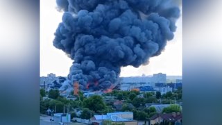 Ukraine : un hypermarché de Kharkiv bombardé par une frappe russe, au moins deux morts