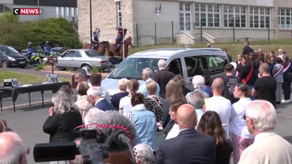 Agents pénitentiaires tués dans l'Eure : émotion avant l'hommage à Arnaud Garcia
