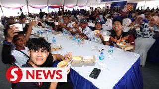Malaysians find unity in their love for good food