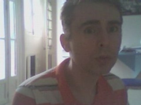 Wiwi massacre Petit avec des grandes oreilles