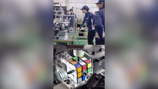 Robô resolve cubo mágico em 0,305 segundo e bate recorde global
