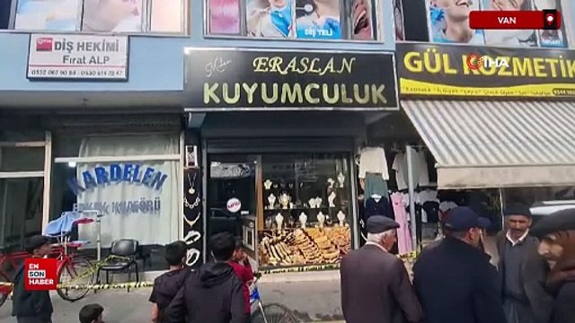 Van'da duvarı delip kuyumcudan altın ve ziynet eşyası çaldılar