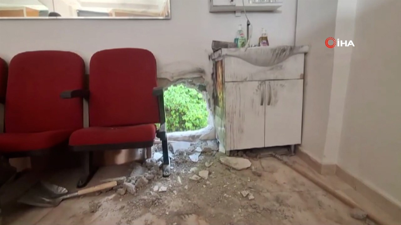 Duvarı delip kuyumcudan 3 milyona yakın altın ve ziynet eşyası çaldılar!