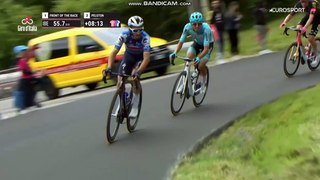 Giro 2024 | 19e étape | Au pied du Passo Duron, Julian Alaphilippe lance un impitoyable écrémage.