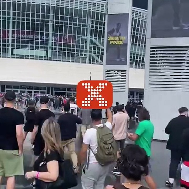 Fenerbahçe taraftarları ile Pana taraftarları arasında kavga çıktı